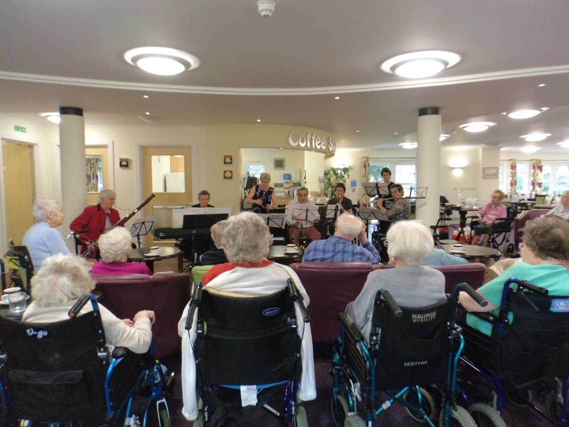 Benslow musicians entertain