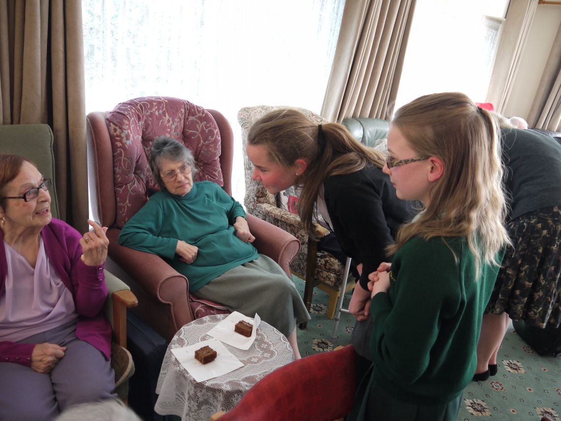 After the concert, the cake and chat